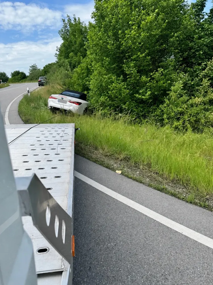 BMW Cabrio – Bergung Graben