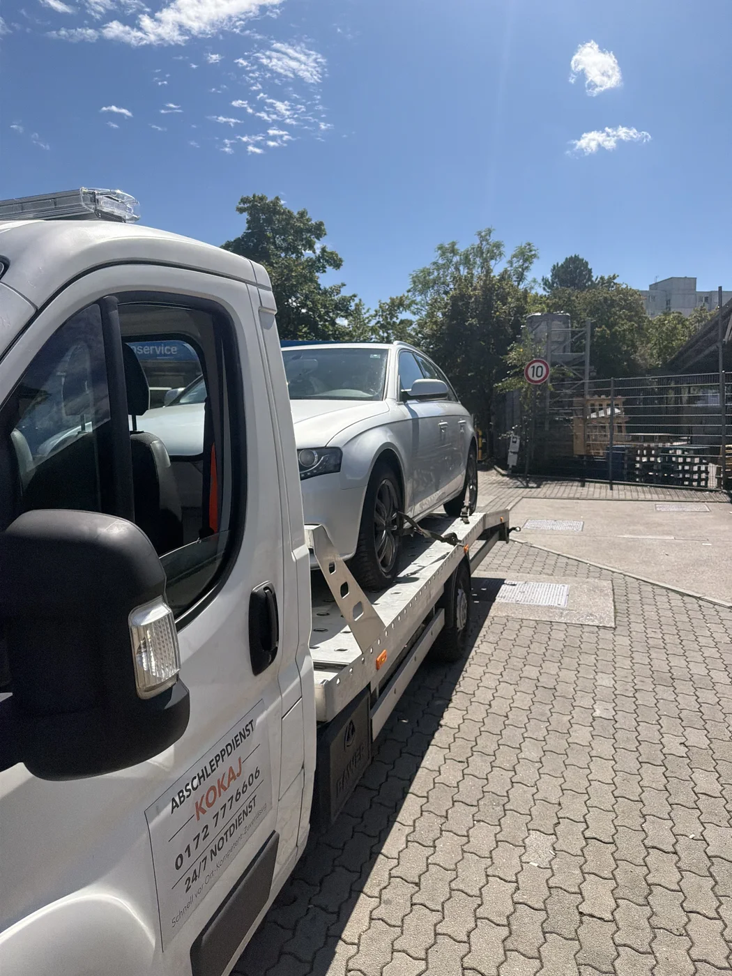 Audi – Transport auf dem Plateau