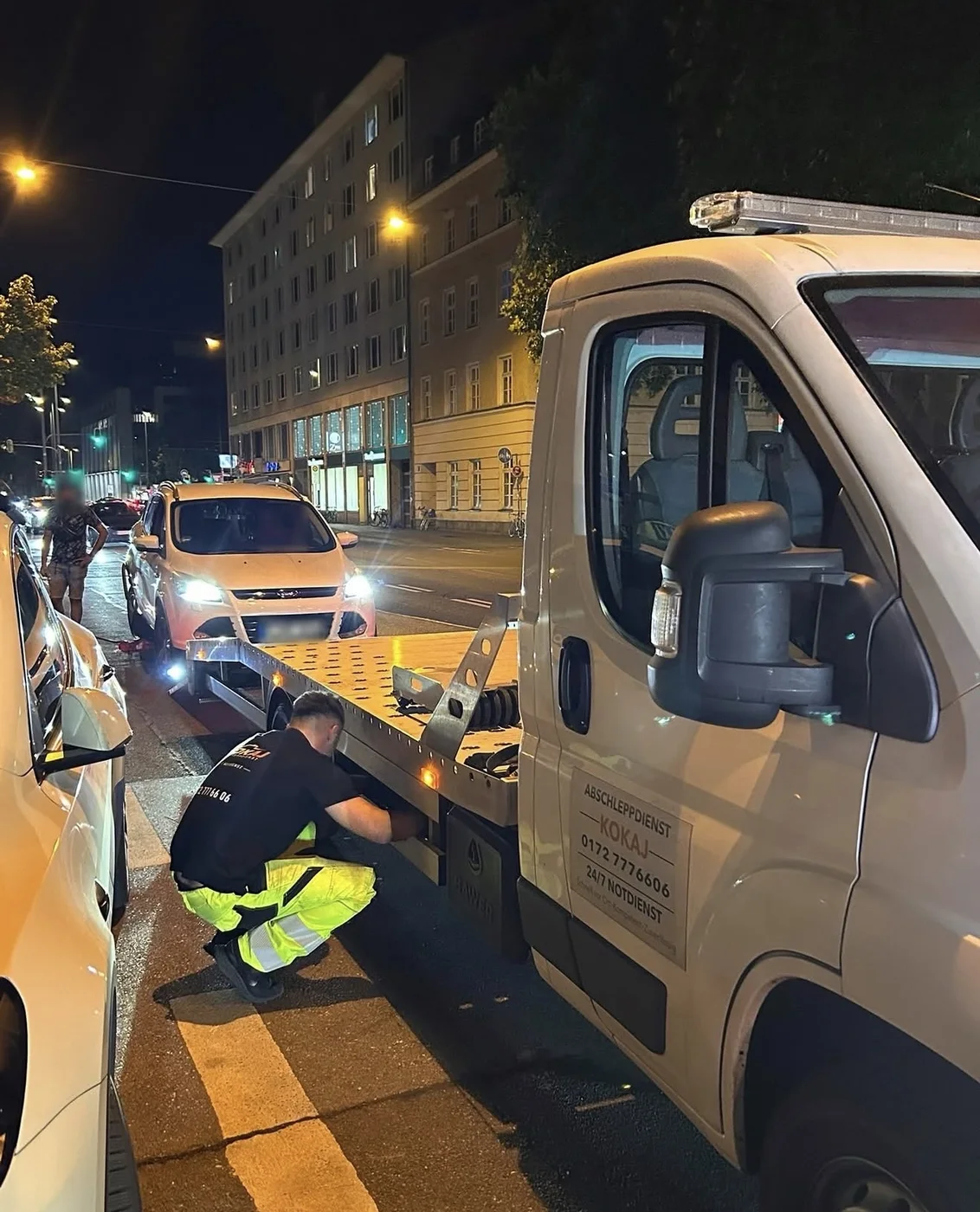 KOKAJ-Abschleppfahrer im Nachteinsatz